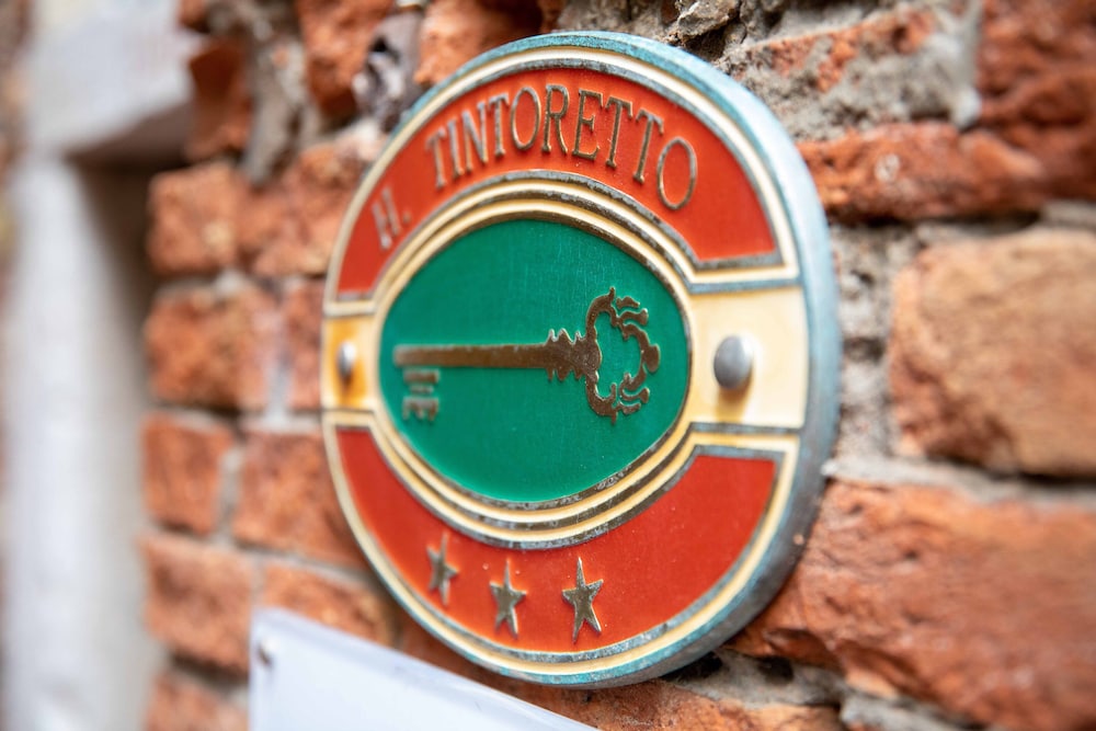 Tintoretto Hotel 48/79