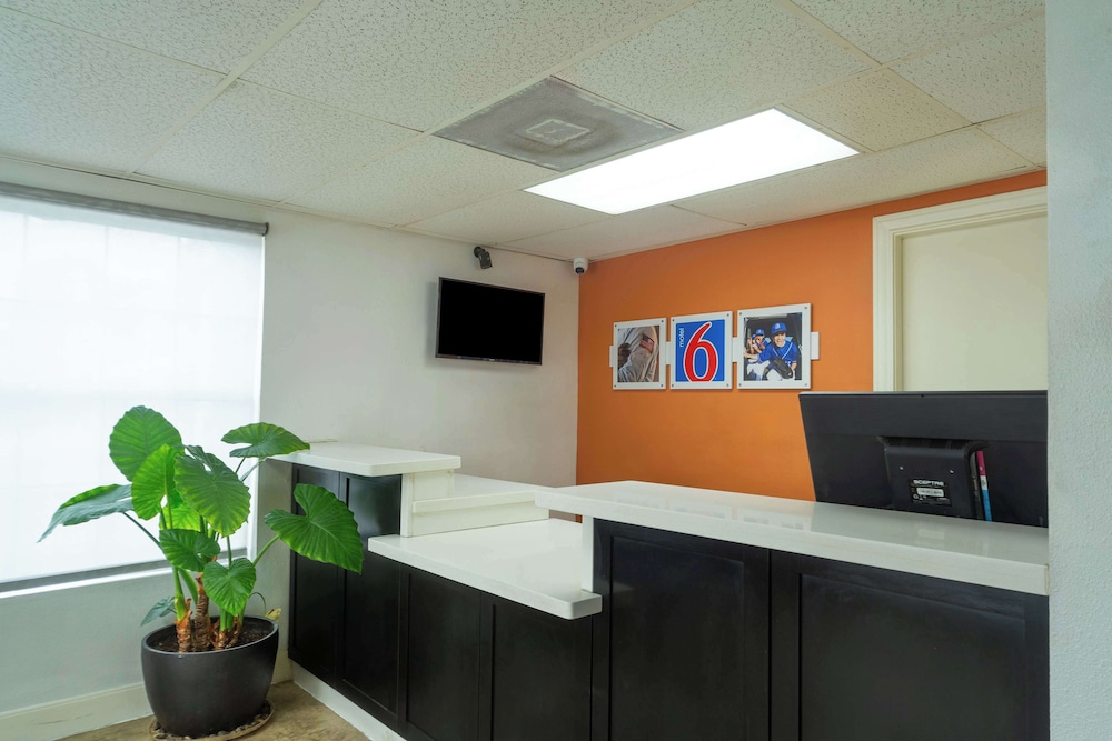 Motel6 Livingston, TX 36/53