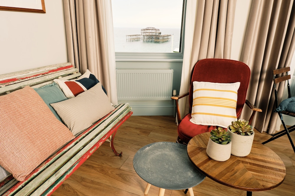 West Beach Hotel 39/49