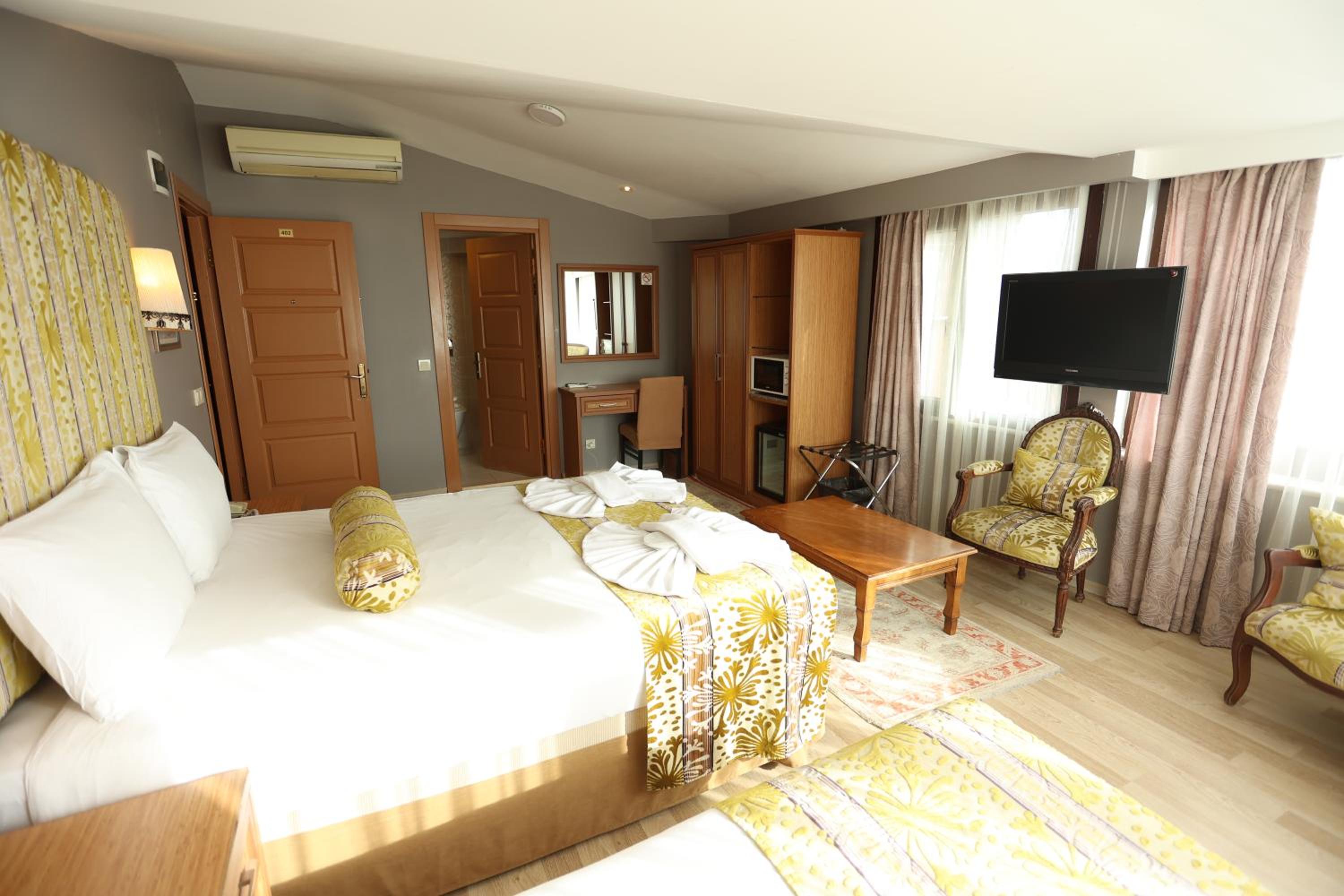 جناح بإطلالة على البحر، Tashkonak Hotel 4/10