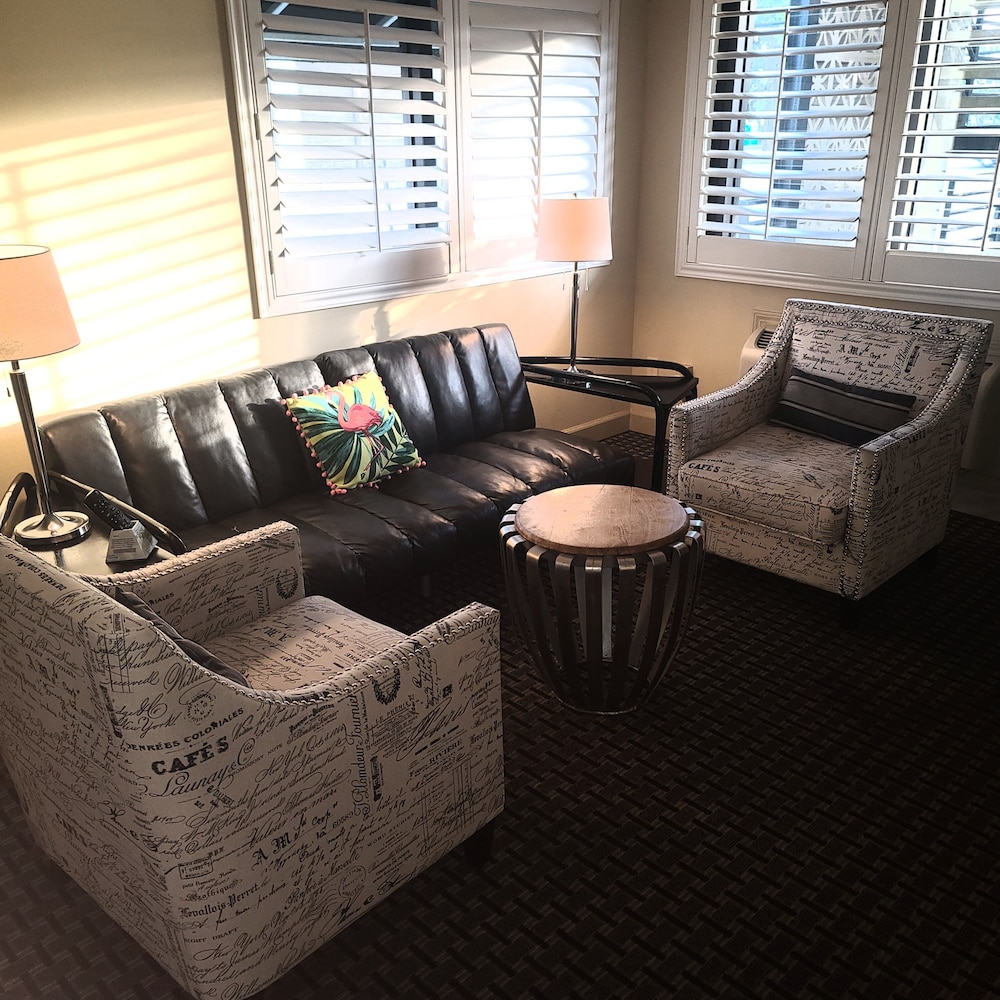 Sole Inn and Suites 14/32