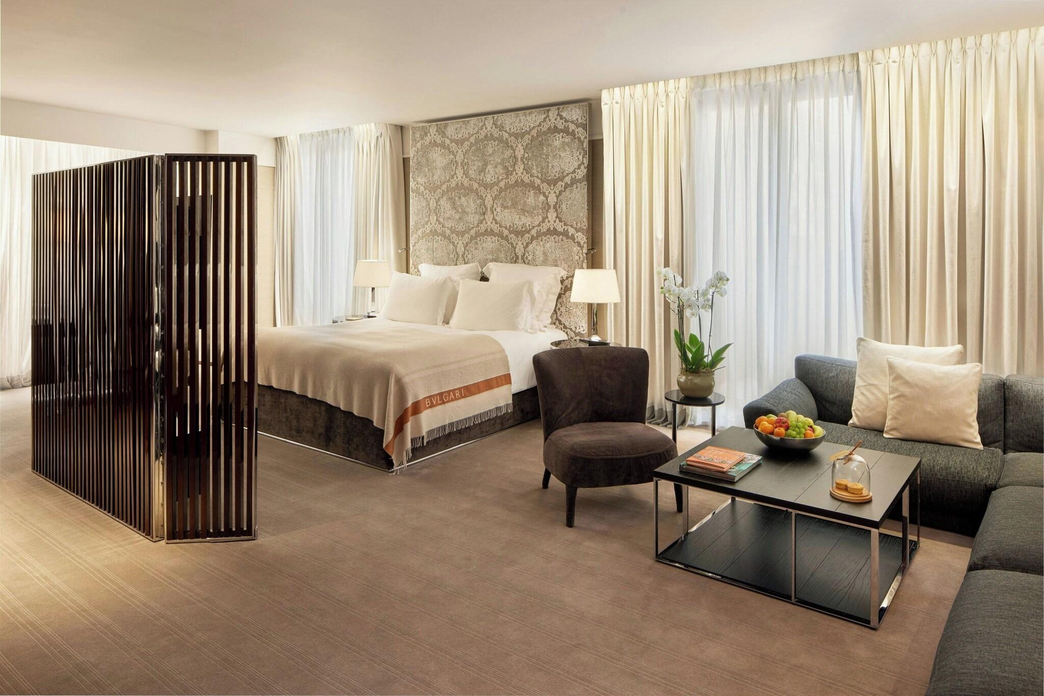 Studio, King Bed