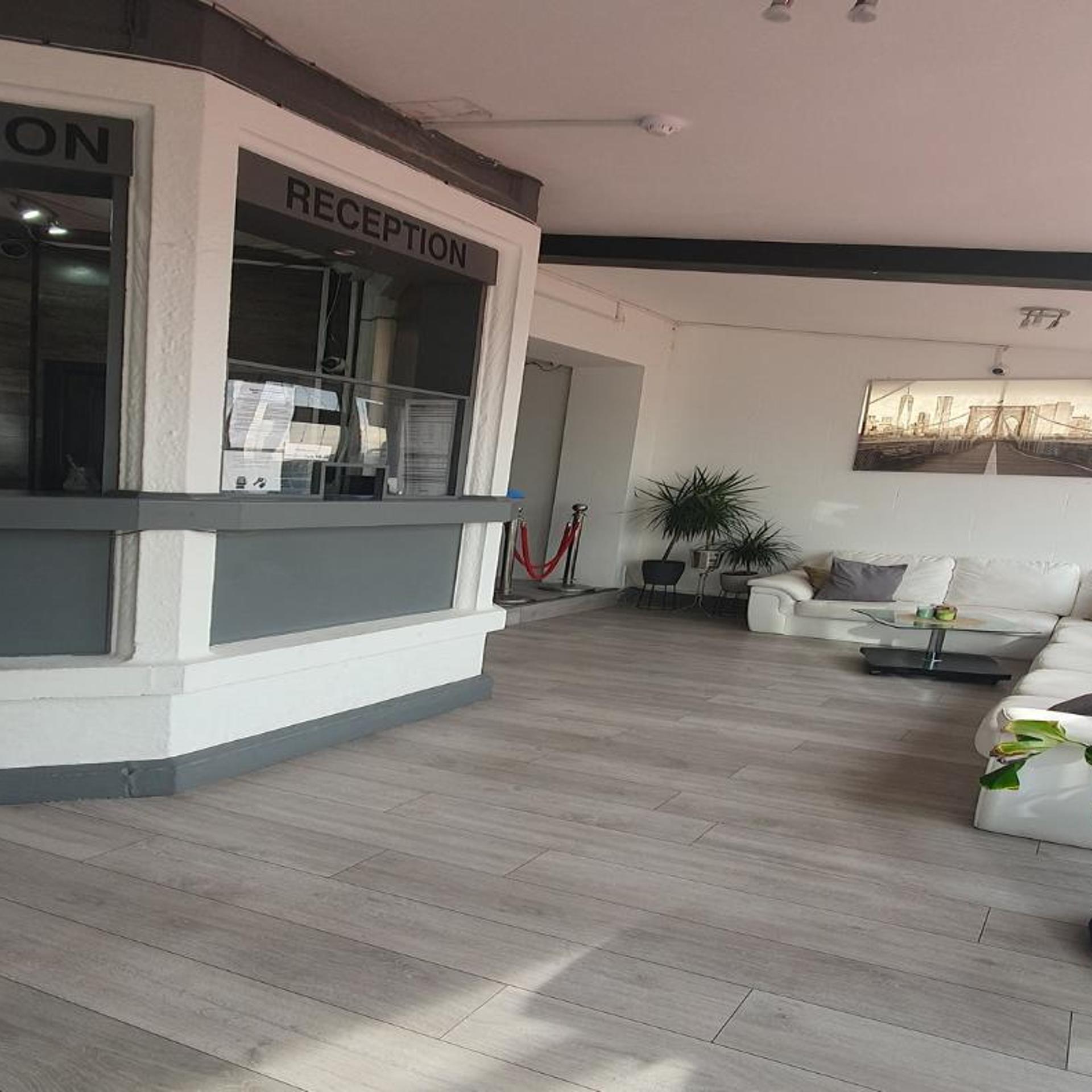 I Cloud 9 Hotel 6/50