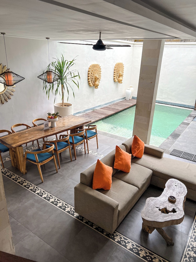Apple Villa & Suite Seminyak 58/73