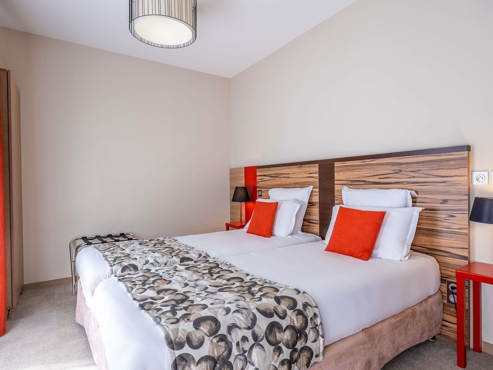 STUDIO, DOUBLE BED