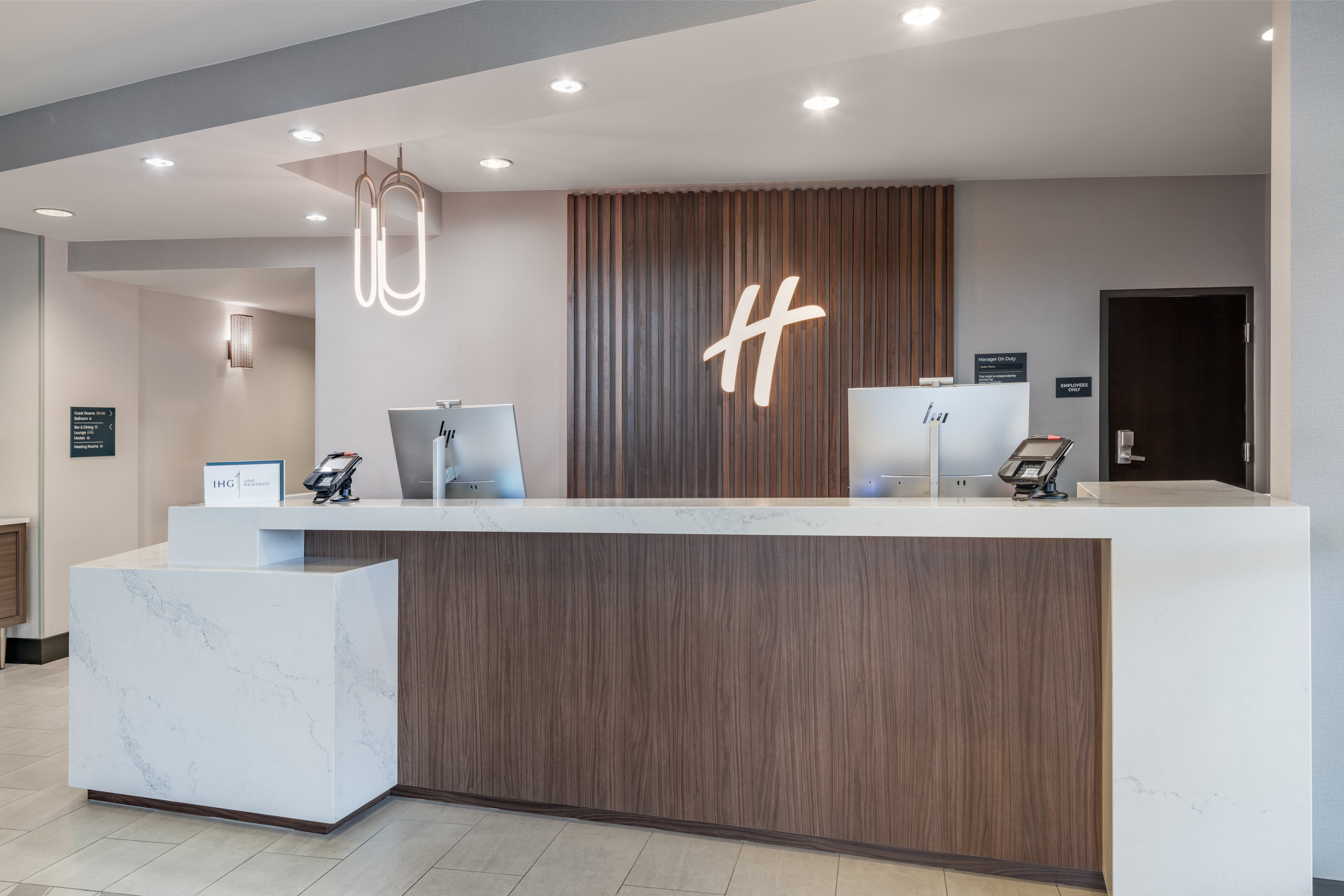 Holiday Inn Boise Airport 12/68