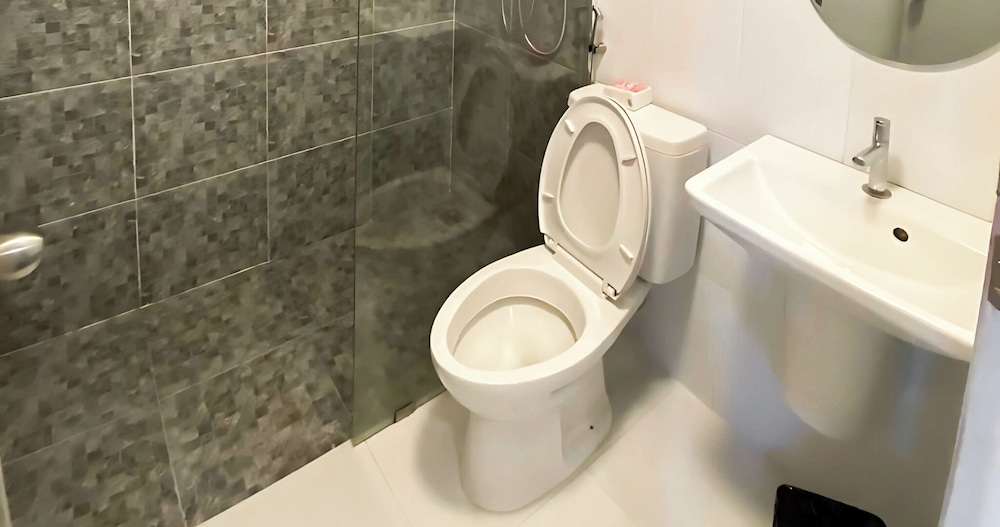 Kiatnakhon Hotel 36/40
