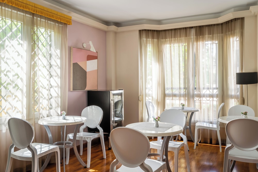 Villa Lorena Malaga 66/72