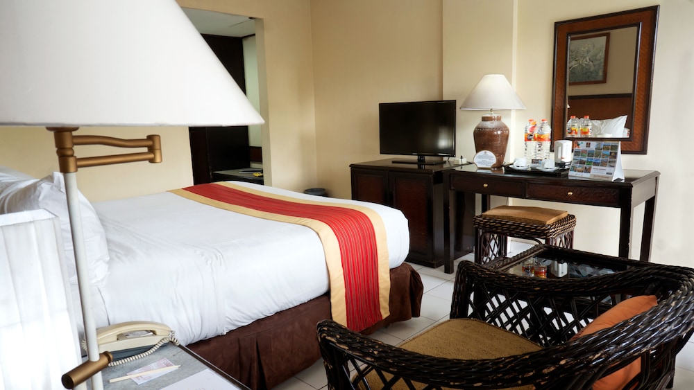 The Jayakarta Yogyakarta Hotel & Spa 38/43