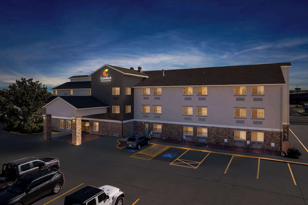 Comfort Inn & Suites Greeley, CO 3/54