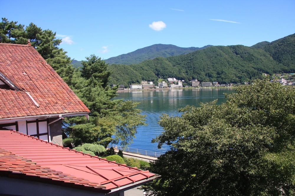 Kawaguchiko Hotel 57/63