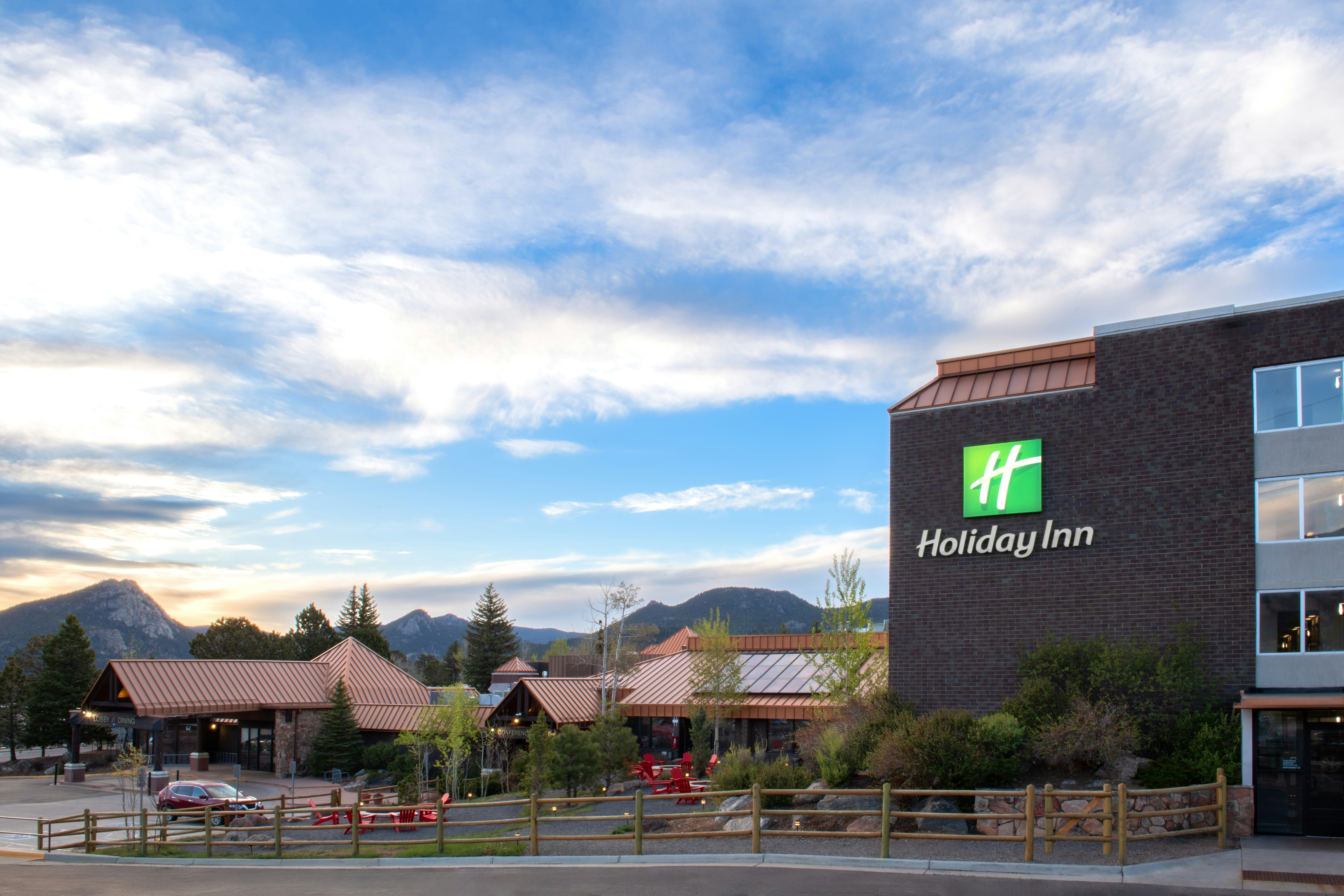 Holiday Inn Estes Park 2/84