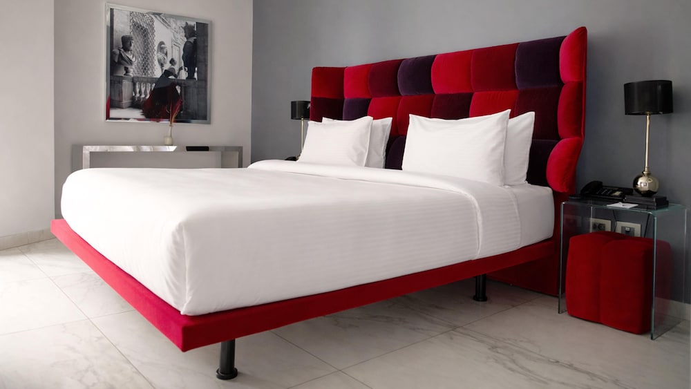 Royal Tulip Achrafieh 21/69