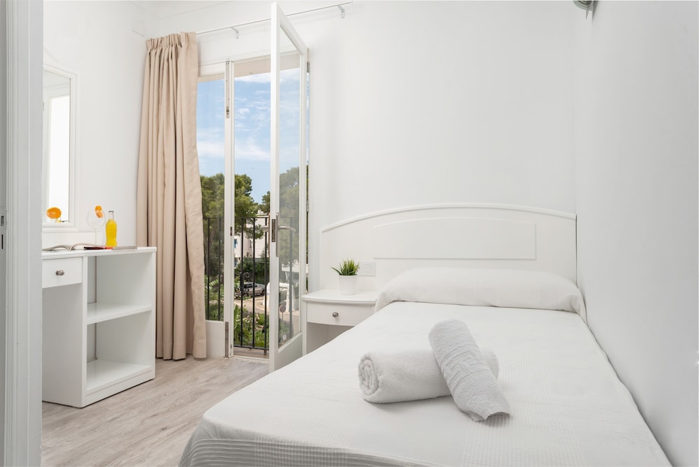HOSTAL TALAMANCA 13/22