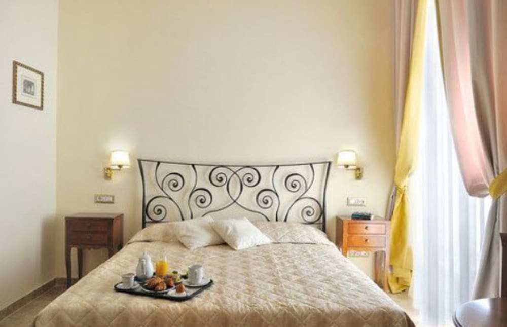 Hotel Le Clarisse Al Pantheon 45/59
