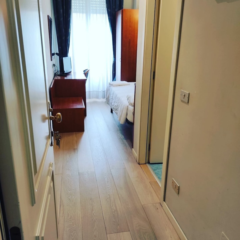 Hotel Laura 25/55