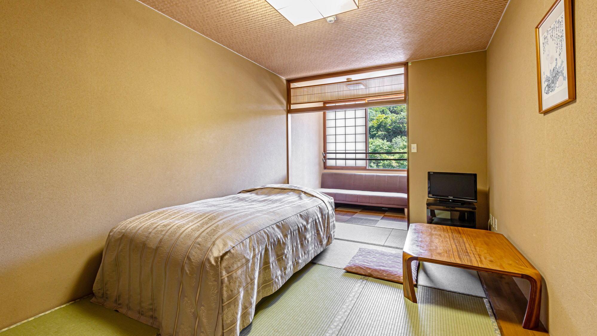 Japanese, Single, East Wing