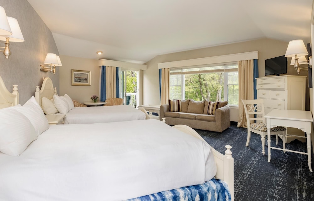 Blue Rock Resort 15/70