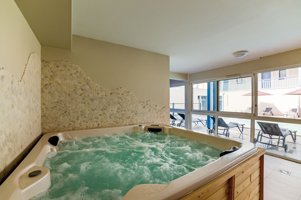 Lagrange Vacances - Les Balcons de L Ocean 12/24