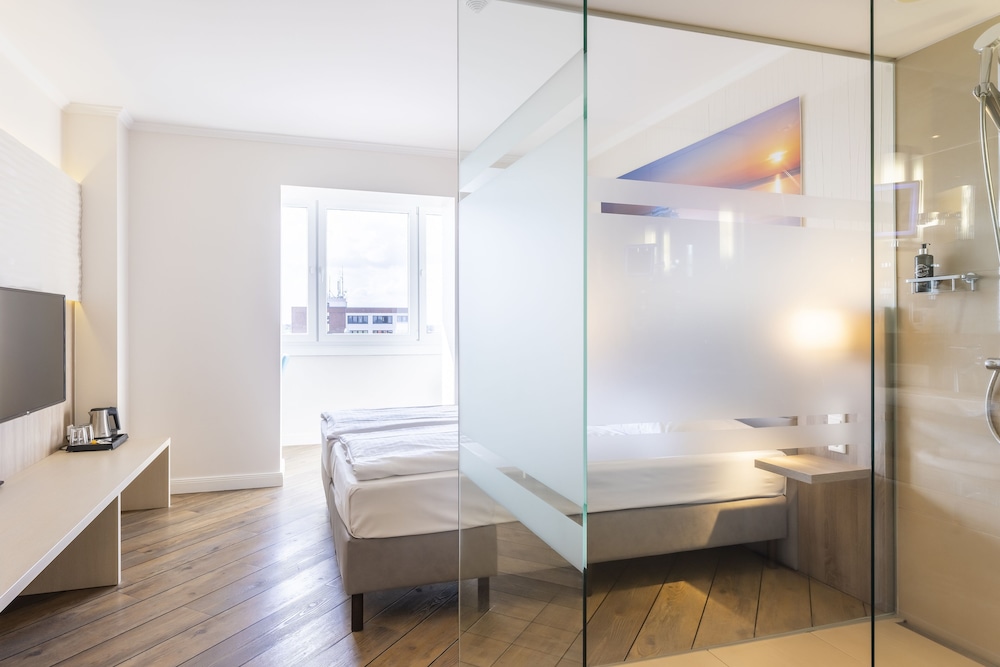 Hotel Vier Jahreszeiten Lubeck 50/50