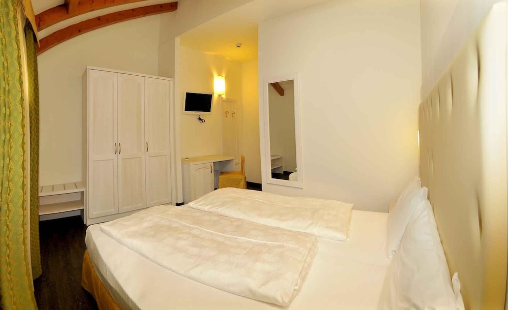 Alpen Hotel Eghel 19/68