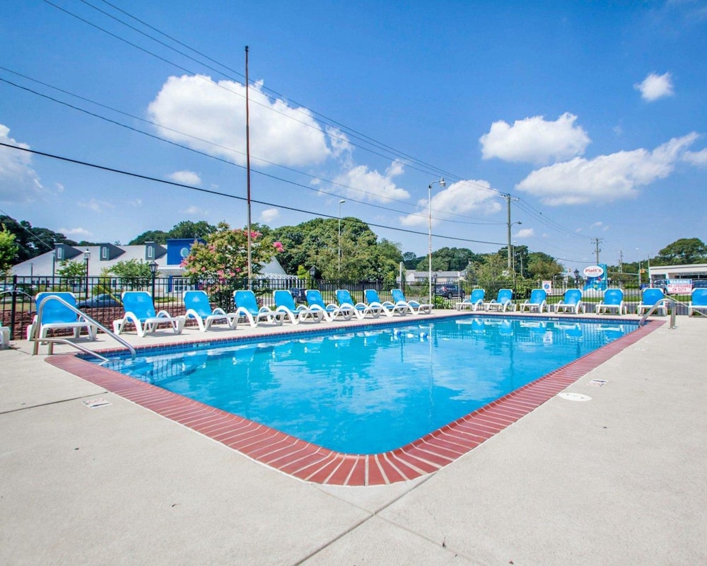 Econo Lodge Somers Point 23/23