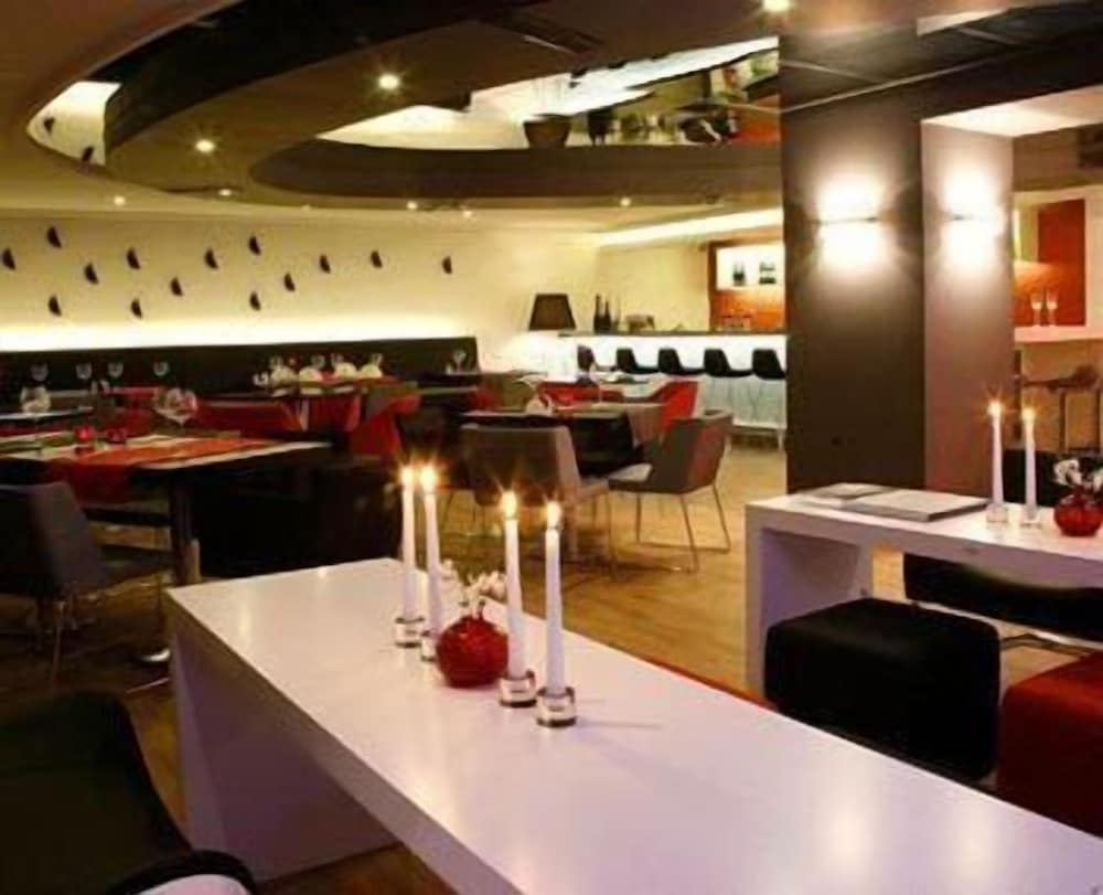 Hotel Samm Bistro Spa Boutique Class 38/50