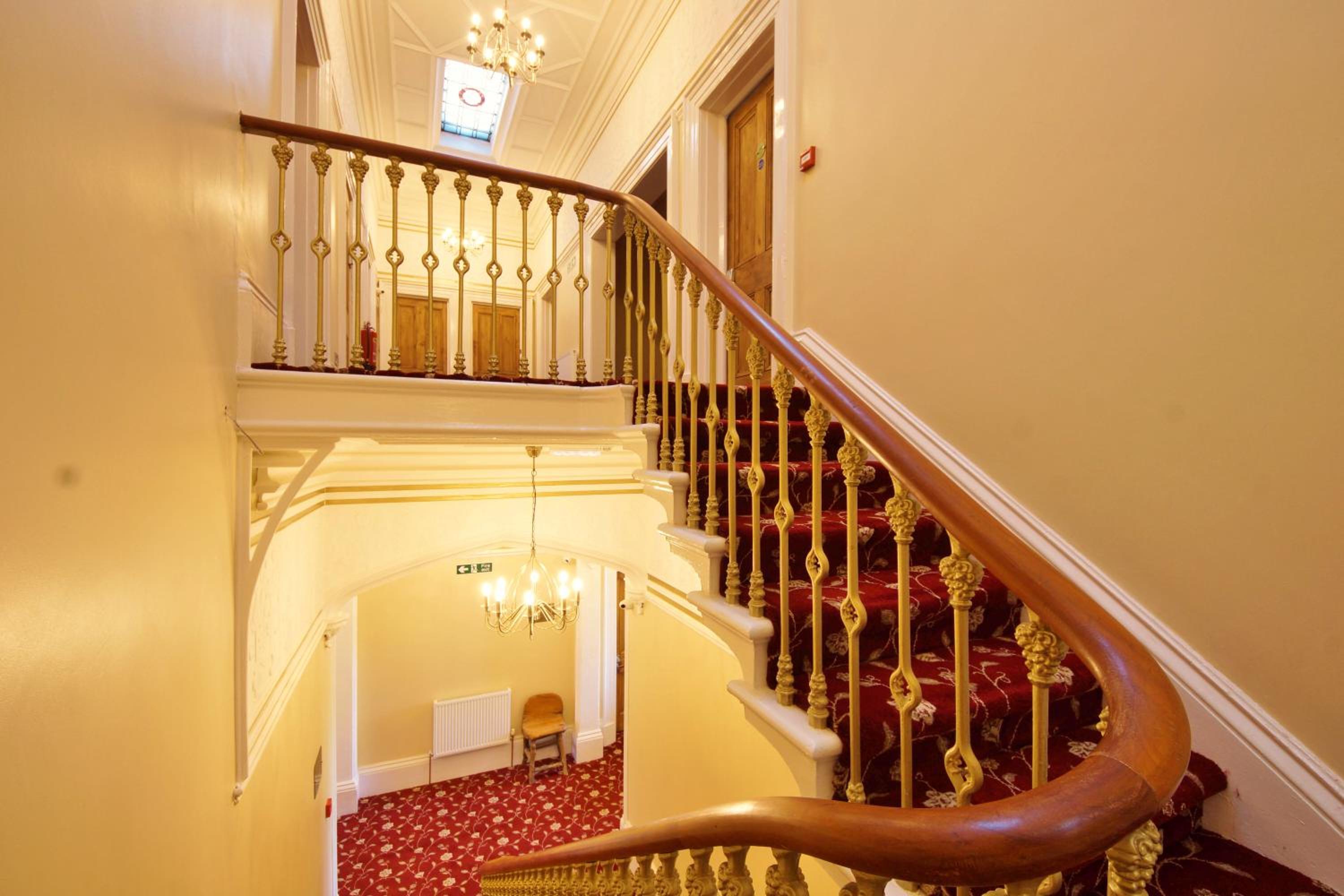 Edgerton Hotel 25/48