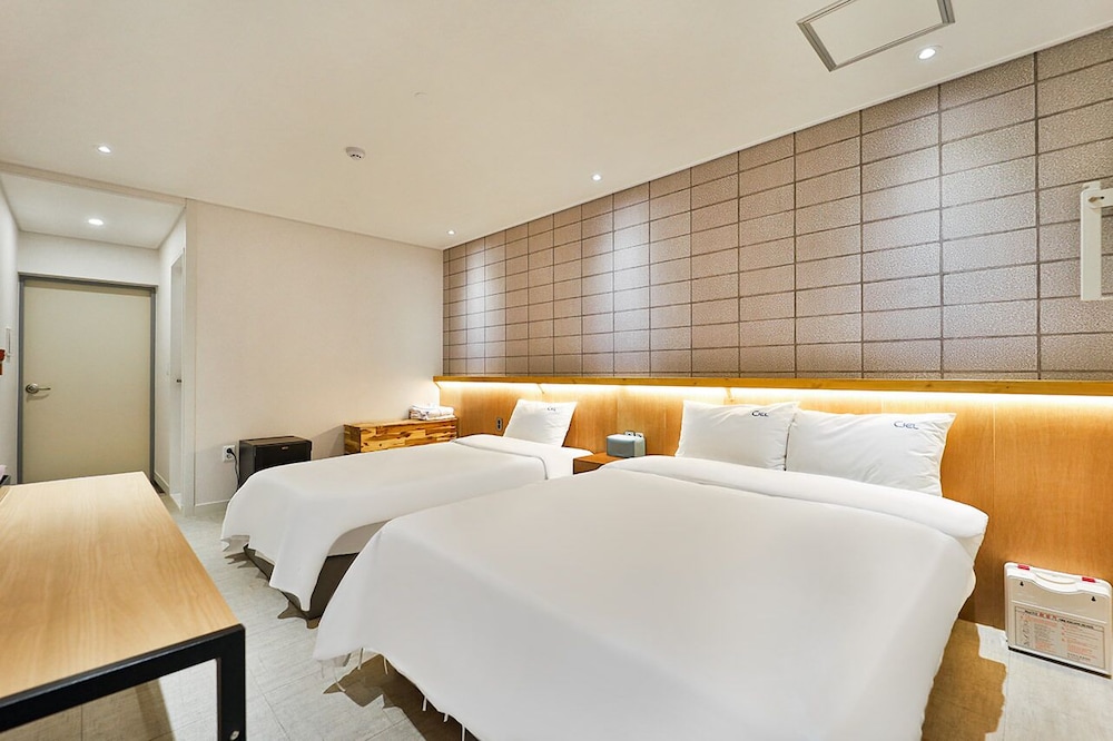 Ciel Mini Hotel 10/33
