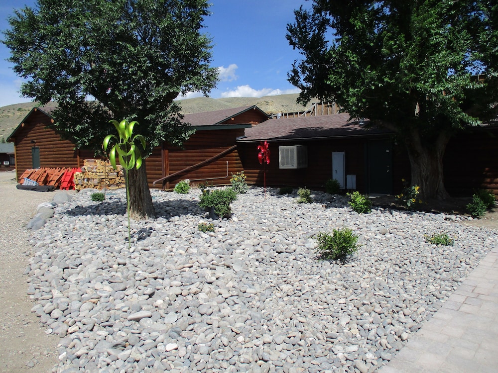 Yellowstone Valley Inn 39/50