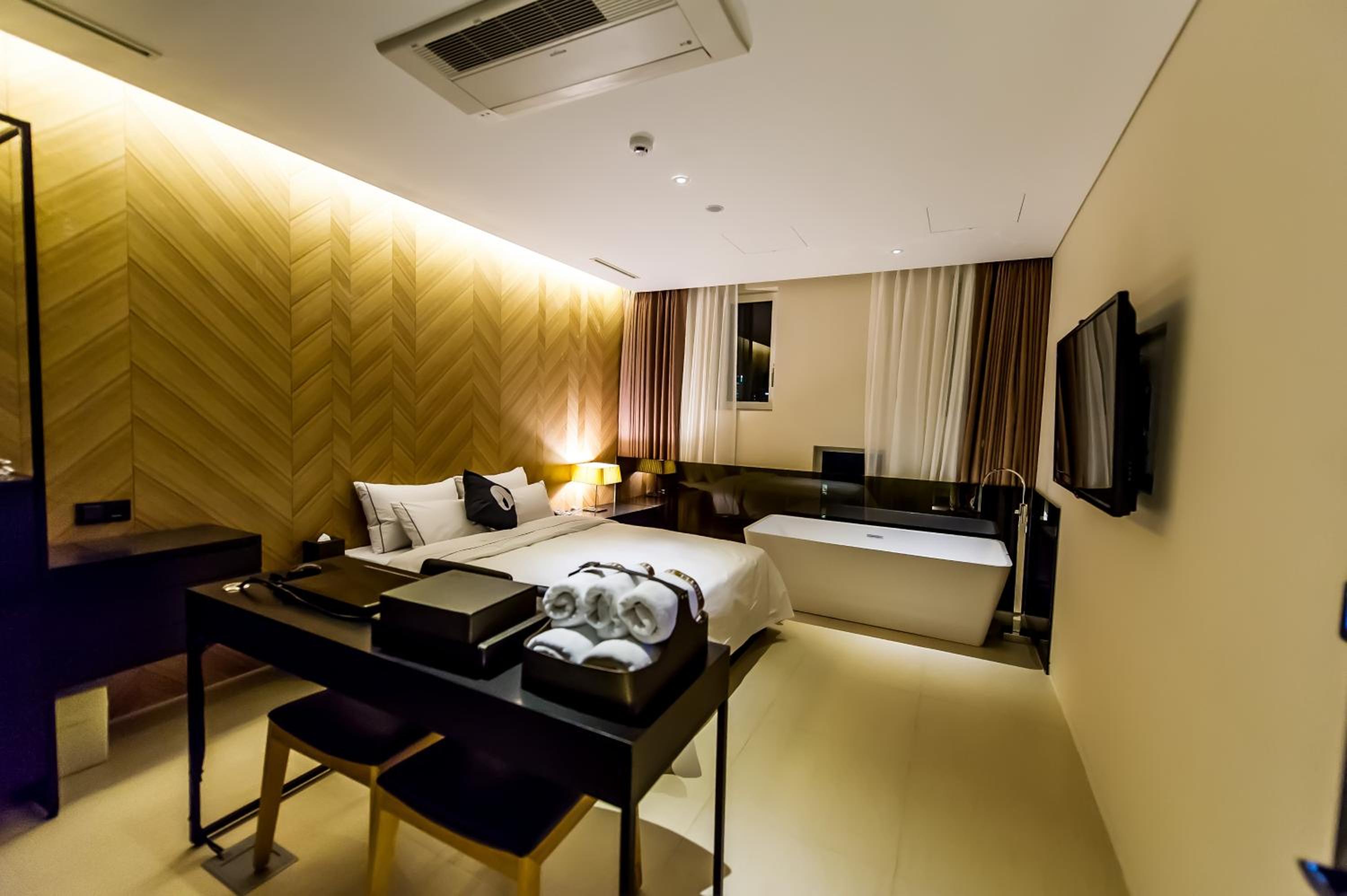 rooms