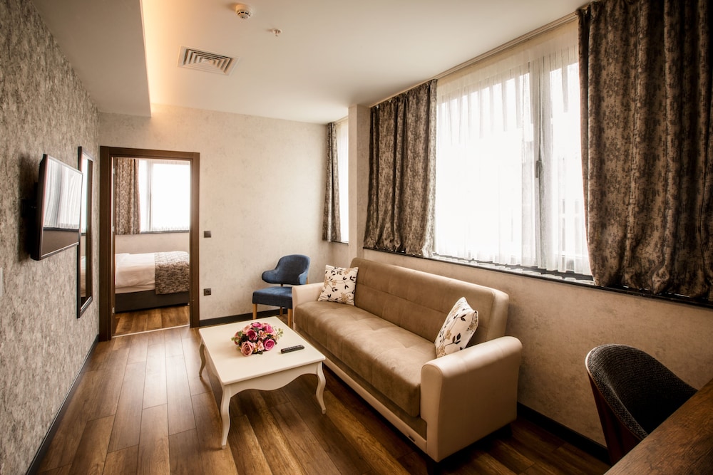 Life Point Hotel 49/67