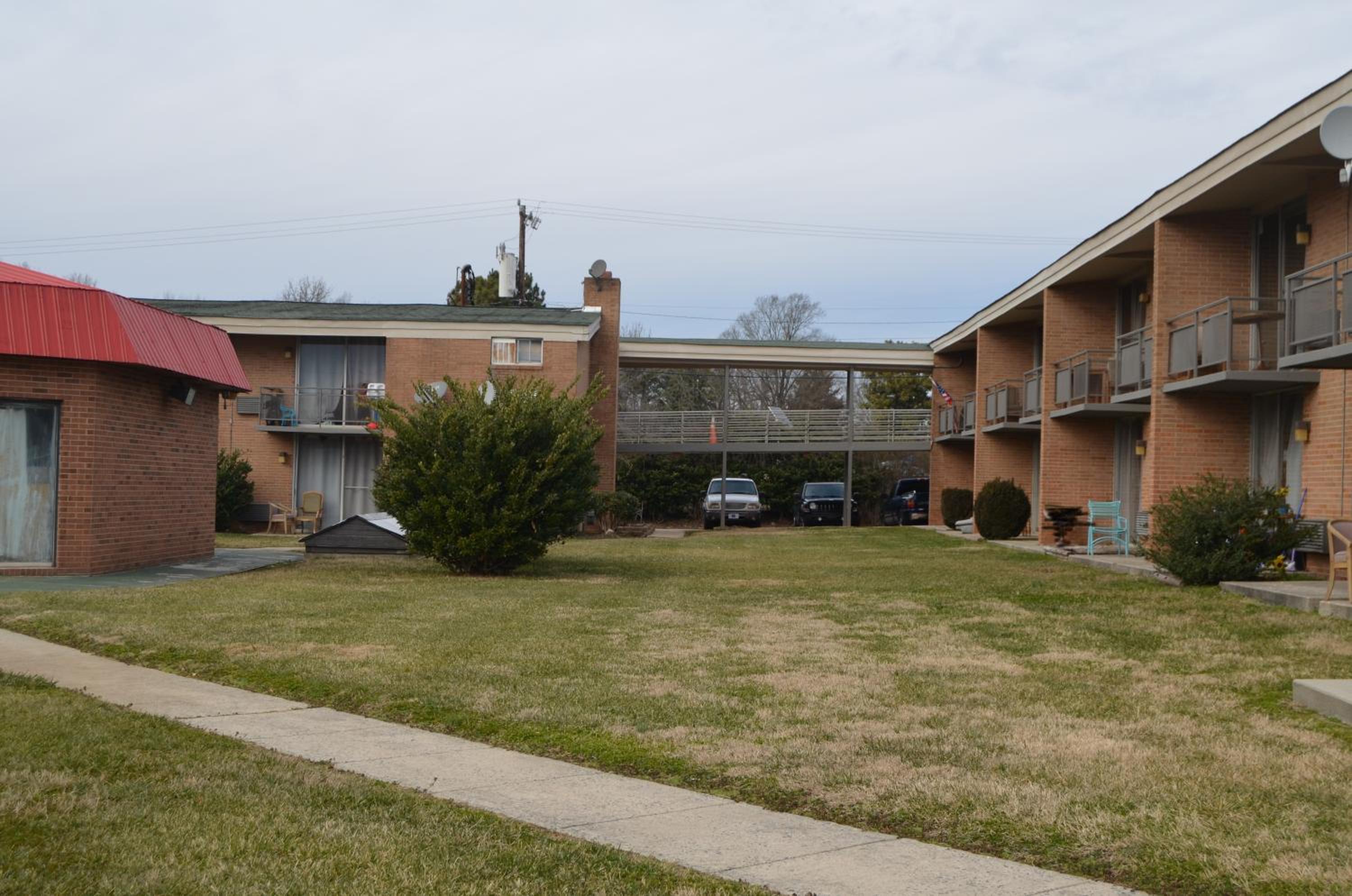 Amerihill Inn Suites Greensboro 31/41