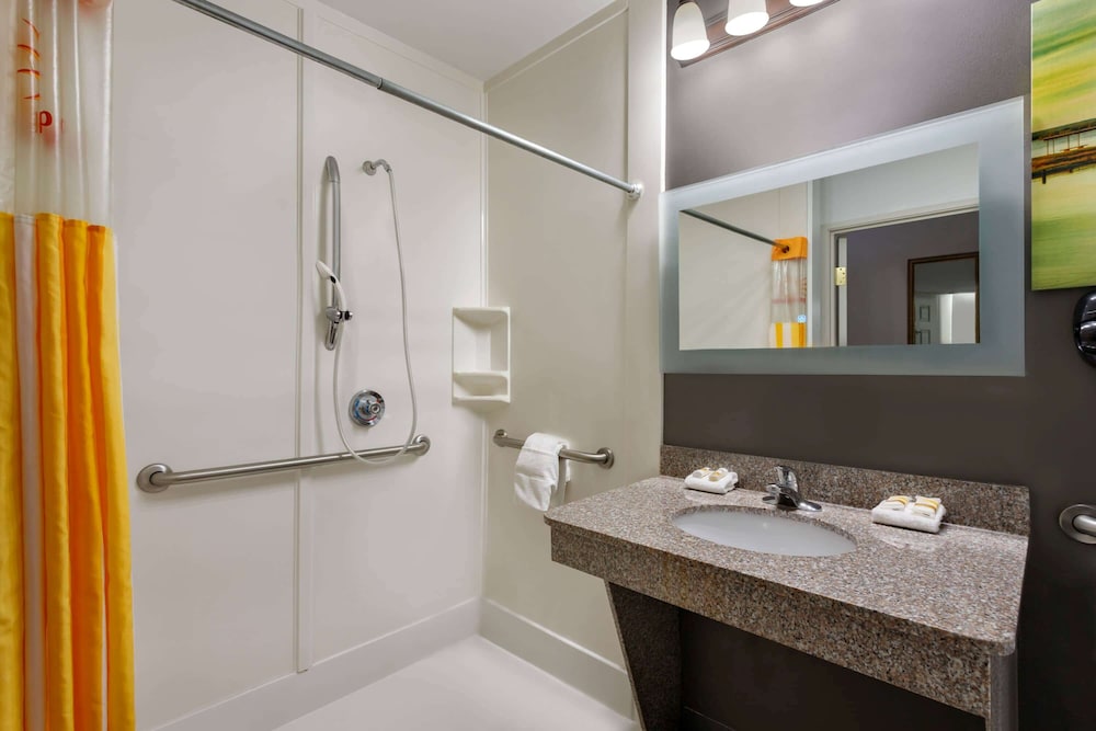 La Quinta Inn & Suites by Wyndham I-20 Longview South 14/43