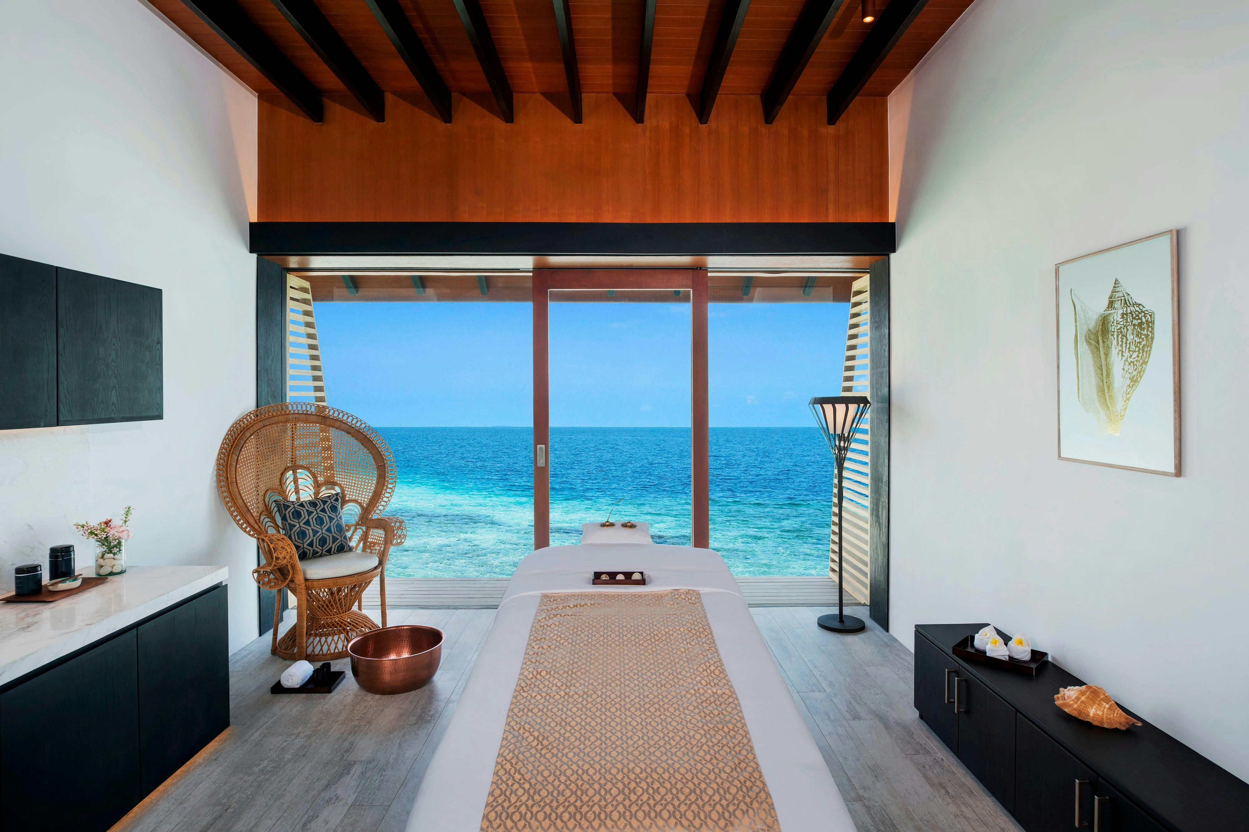 The Westin Maldives Miriandhoo Resort 124/147