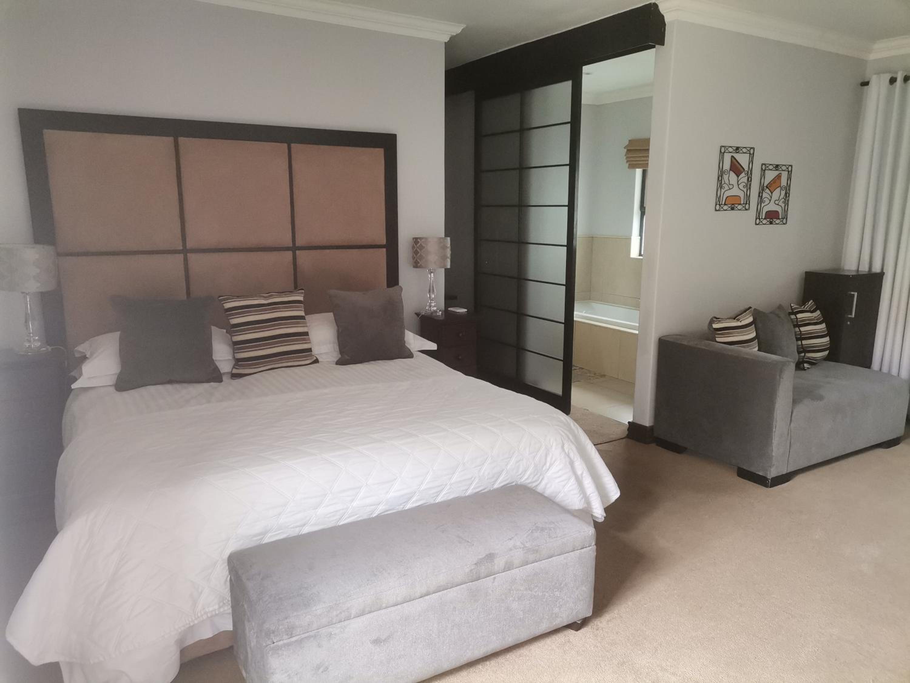 Rosebank Lodge by Claires 7/46