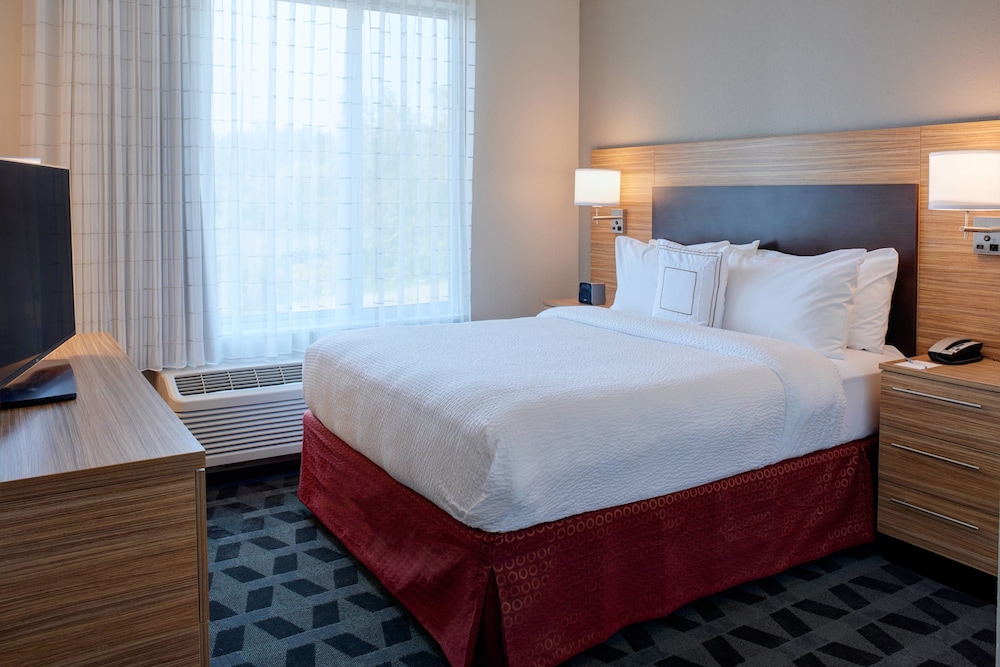 TownePlace Suites by Marriott Cleveland Solon 12/49