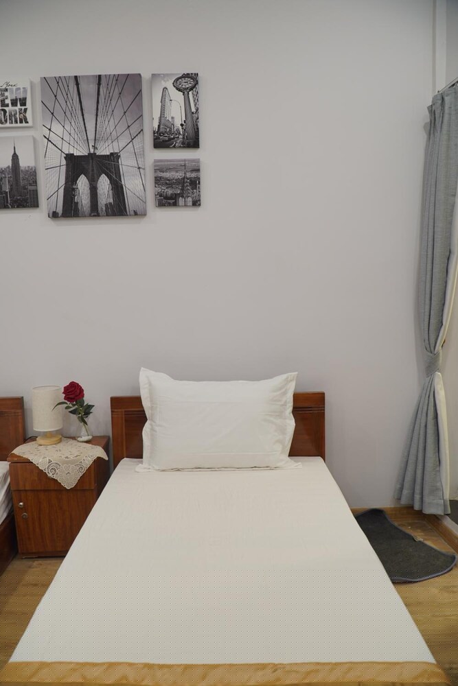 Hanoi Lotus Hostel 11/69