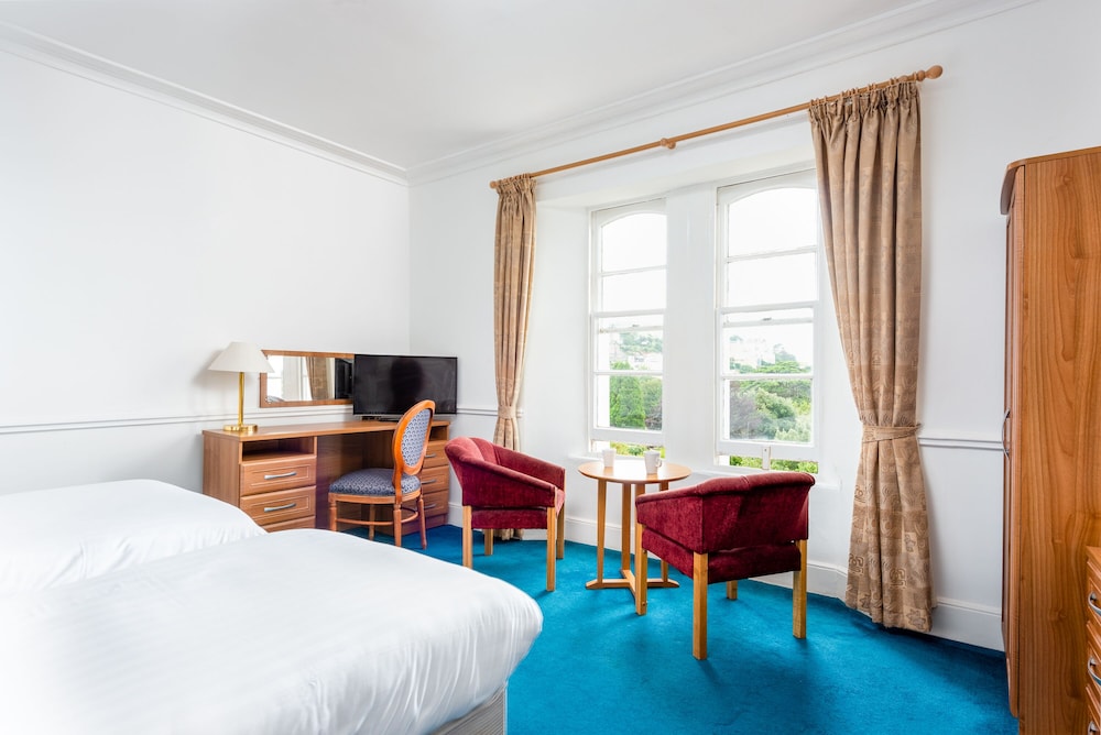 Abbey Lawn Hotel 36/64