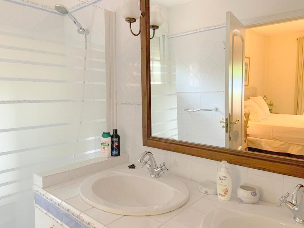 At Home In Malaga Bed And Breakfast 48/55