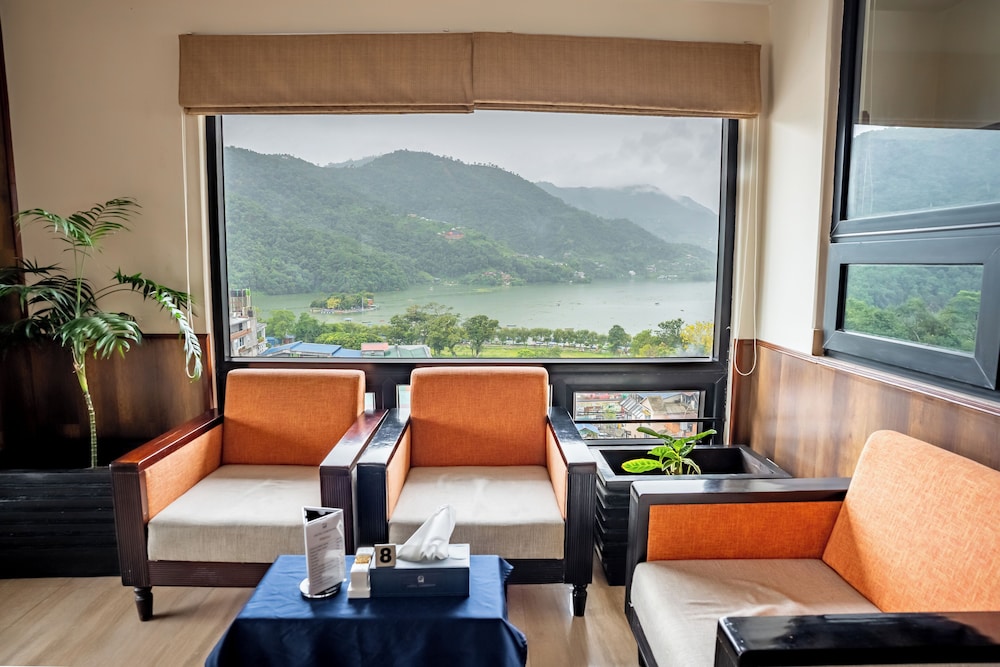 Hotel Sarowar 40/50