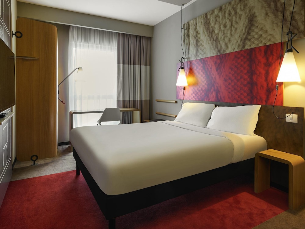 Ibis London Barking 8/50