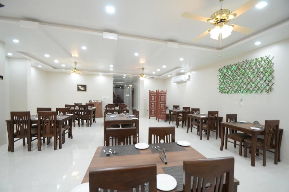 Heritage Haveli - A Stay Home 13/15