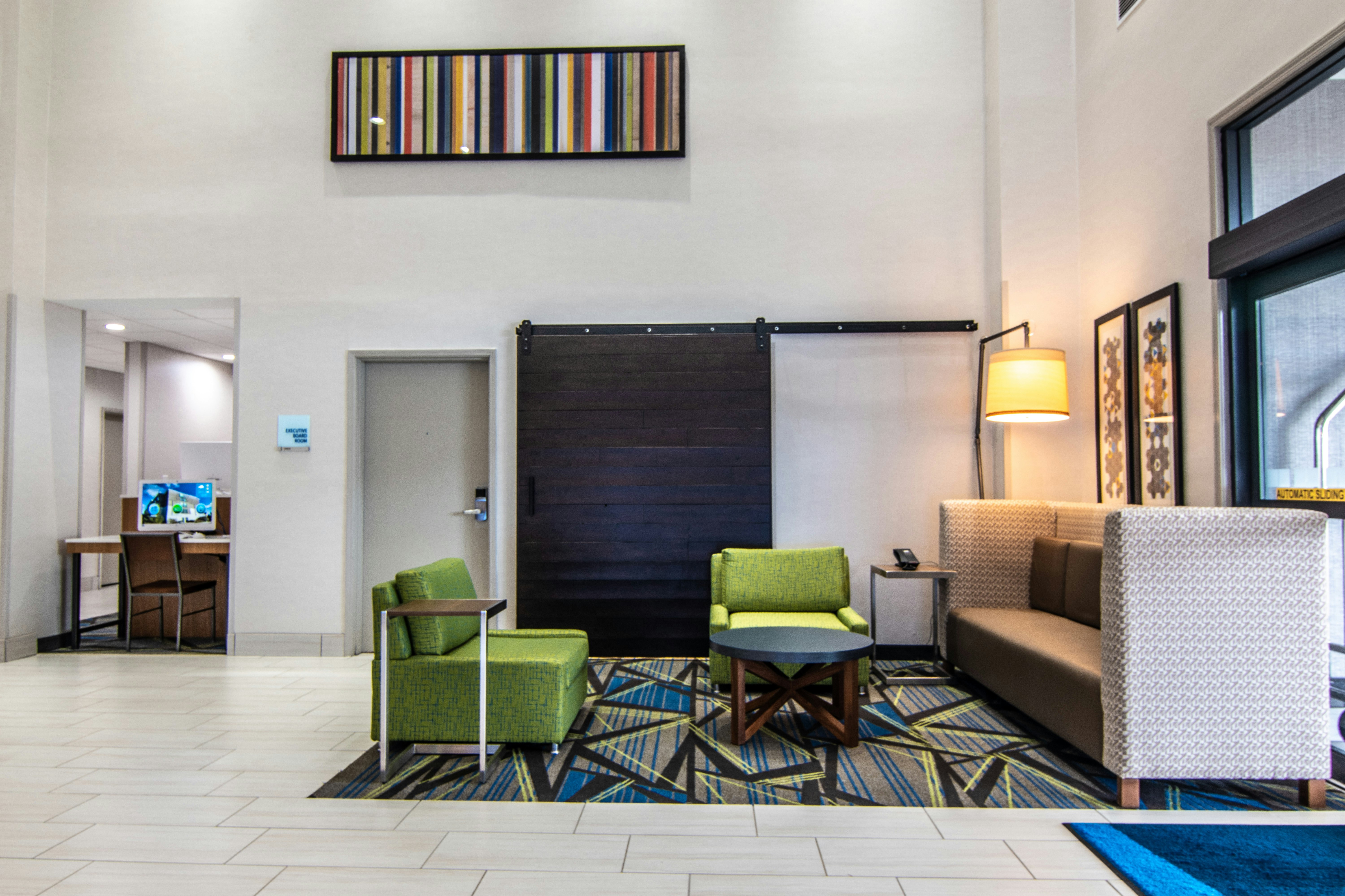 Holiday Inn Express Suites Indianapolis Northwest An Ihg Hotel 33/51