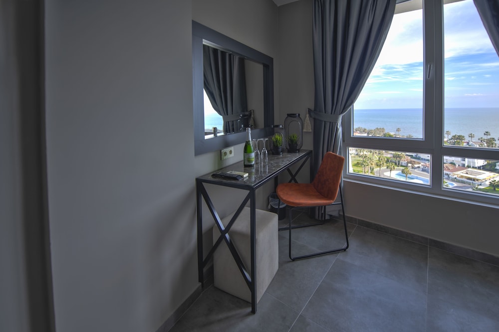 Tourist Hotel Antalya 47/63