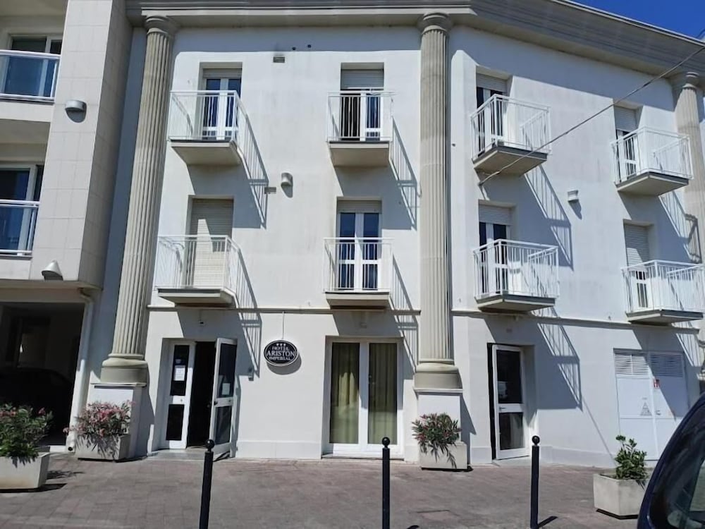 Hotel Ariston 1/47