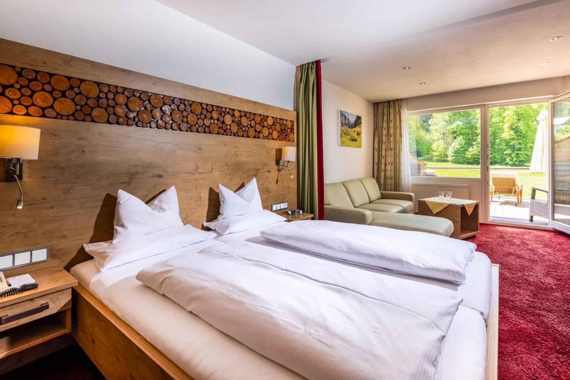 Room, Double Bed