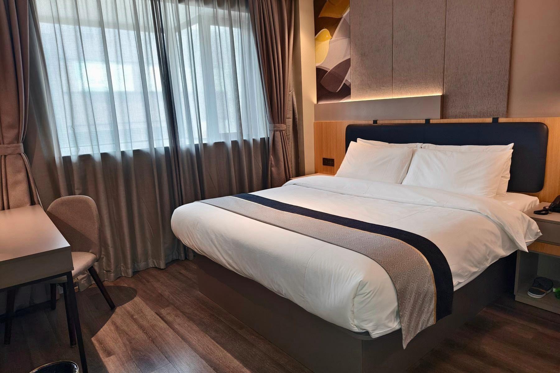 Home inn Selected (Huzhou Hongqi Road,Yishang Street) 44/55