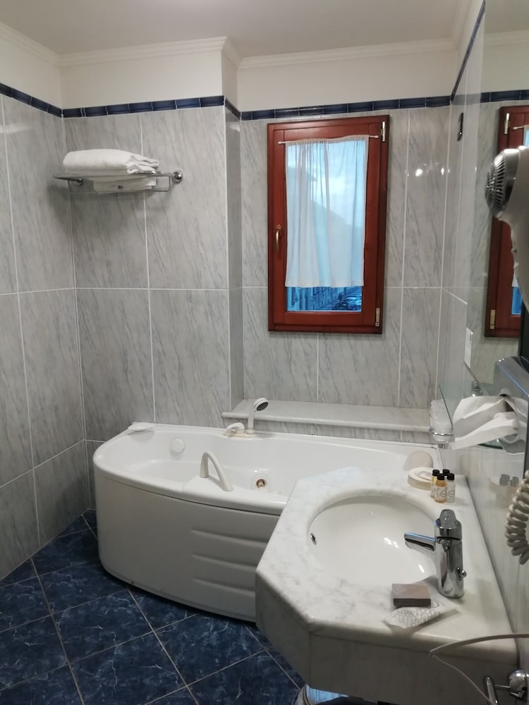 Relais La Corte Di Cloris 32/73
