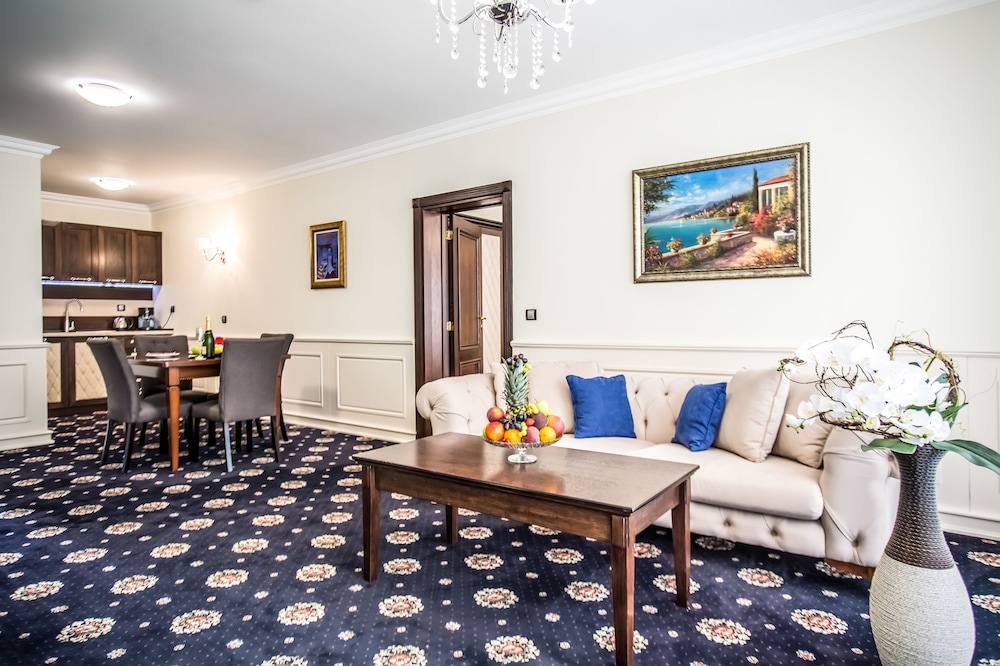 Palace-Marina Dinevi Hotel 32/44